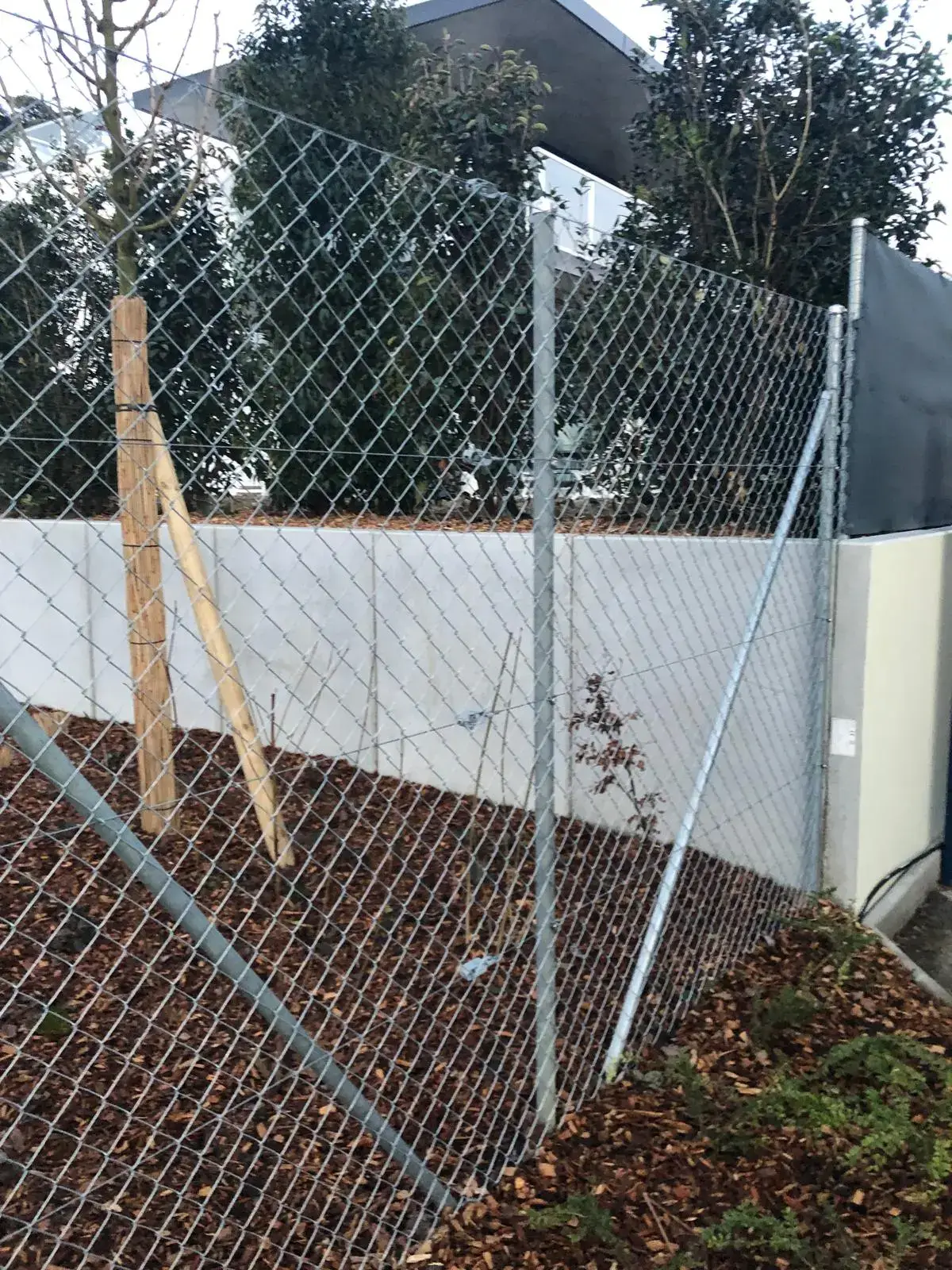 Clôture à maille souple posée par LI Lukic à Vésenaz